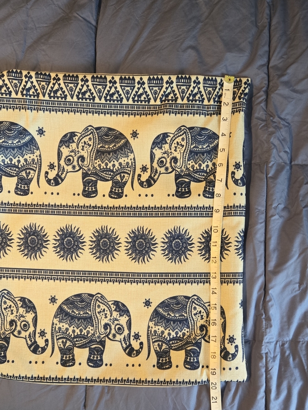 Accent Pillow Covers -Navy Elephant Pattern. Set of 4. NWOT - Picture 5 of 8
